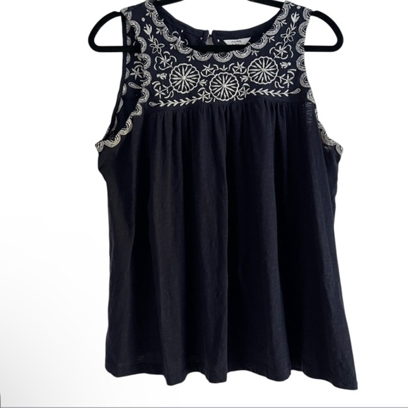 Crown & Ivy Womens 1X Soft Navy Blue Embroidered Sleeveless Tank Top Blouse EUC - Picture 1 of 6